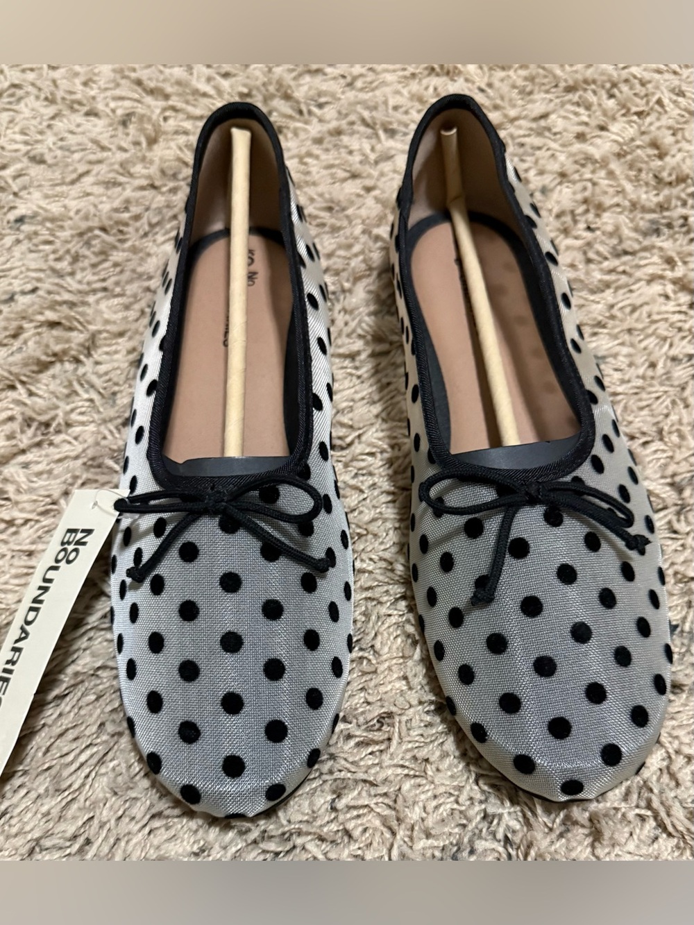 No Boundaries Mesh Polka Dot Ballet Flats Size: 9